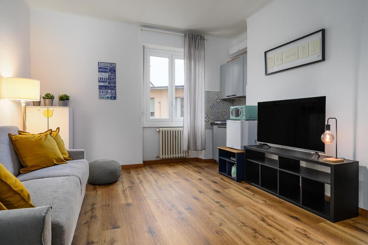 Insubria 8-3Dx - Monolocale Cool Apartment Milan Exterior photo
